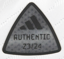 805856-7